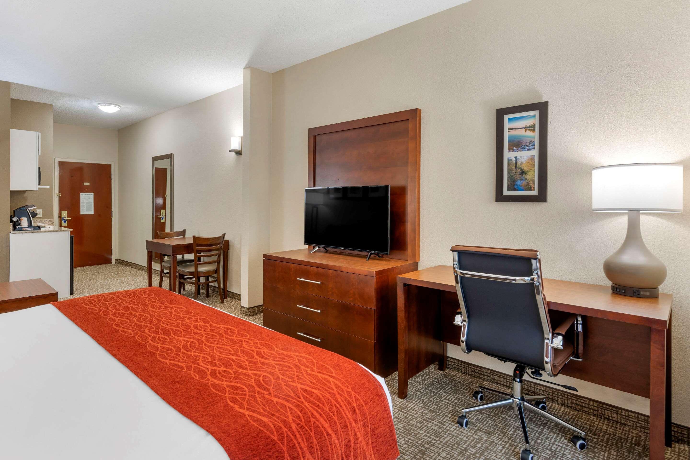 Comfort & Inn Suites Canton Luaran gambar
