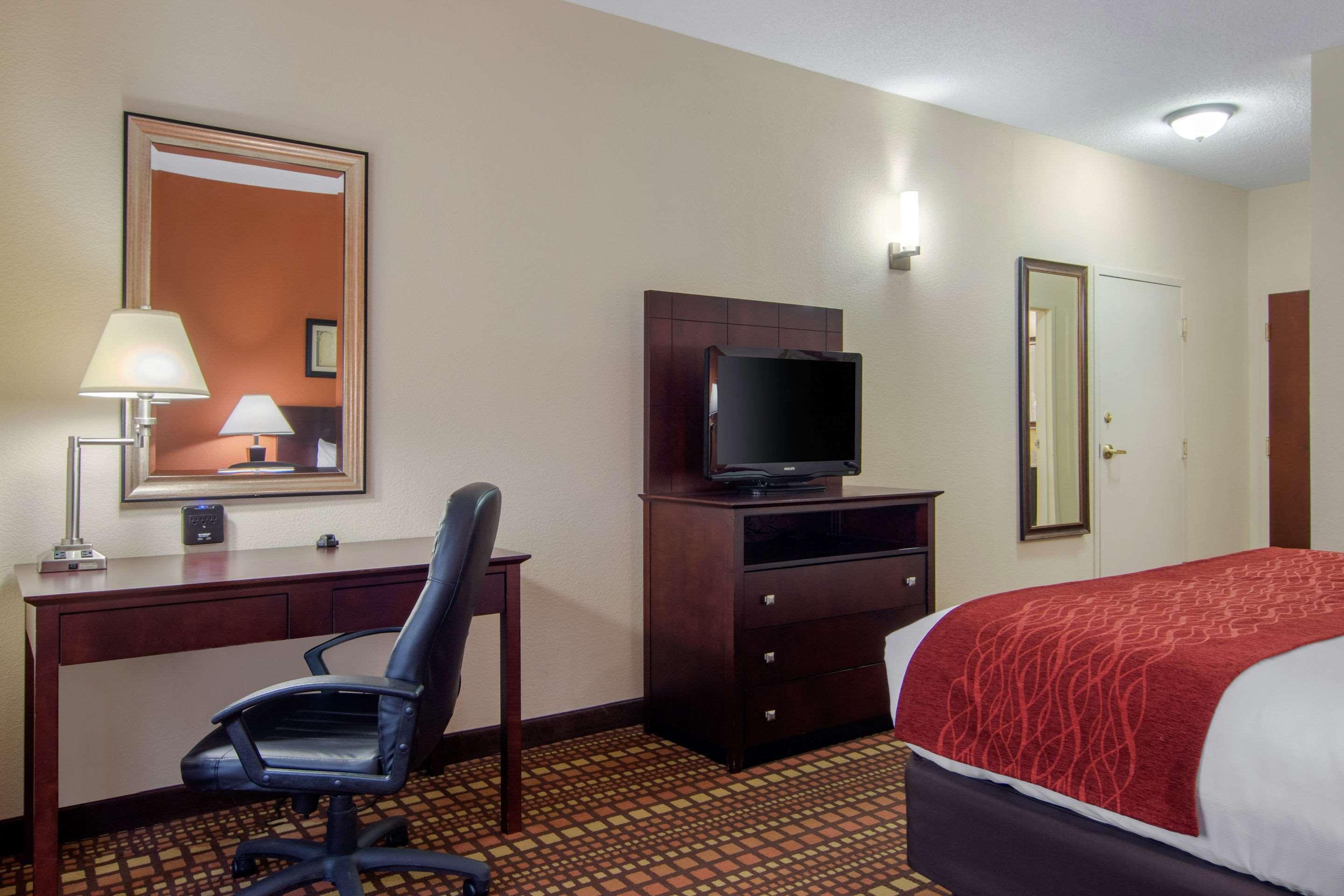 Comfort & Inn Suites Canton Luaran gambar