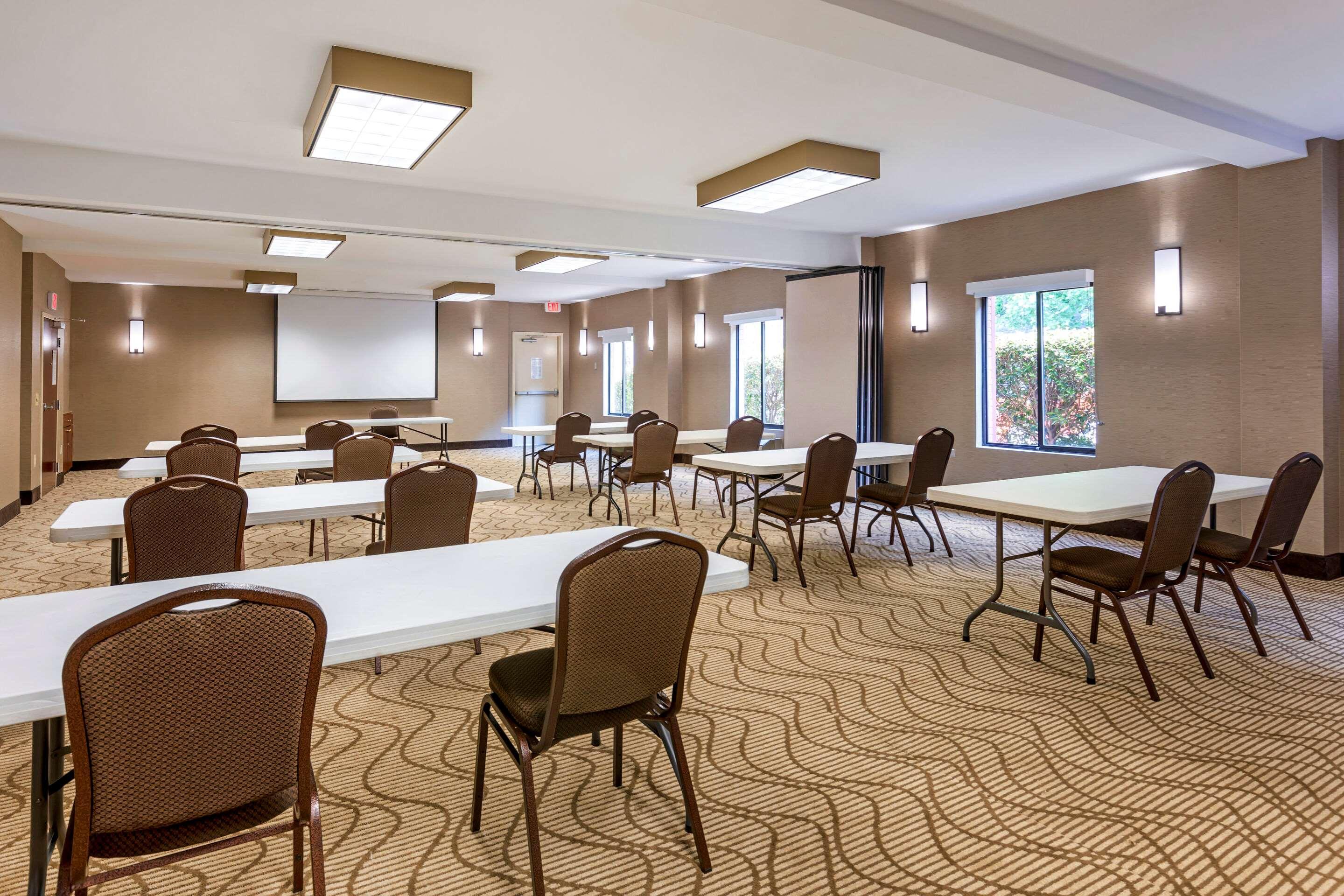 Comfort & Inn Suites Canton Luaran gambar